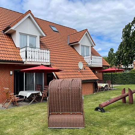 Ferienwohnungen Wiek, Haus Luv & Lee Wiek auf Rugen Bagian luar foto