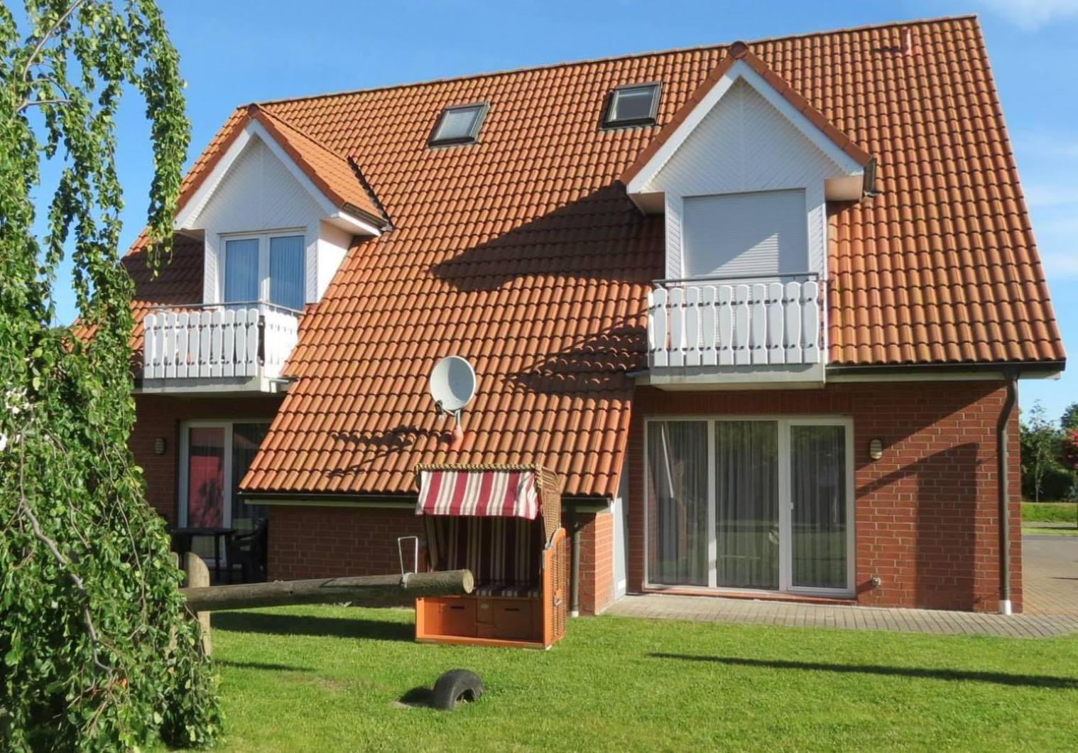 Ferienwohnungen Wiek, Haus Luv & Lee Wiek auf Rugen Bagian luar foto