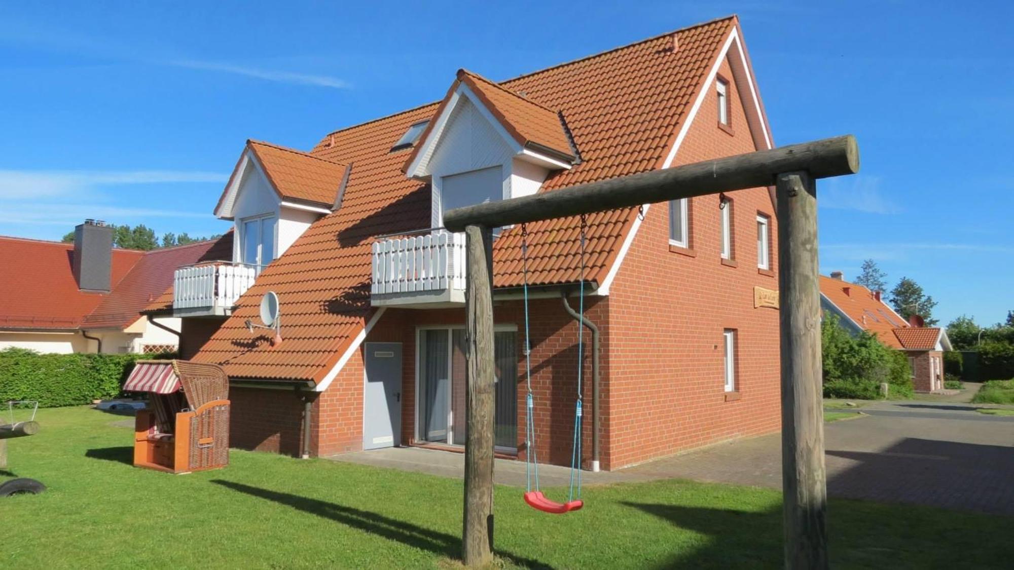 Ferienwohnungen Wiek, Haus Luv & Lee Wiek auf Rugen Bagian luar foto