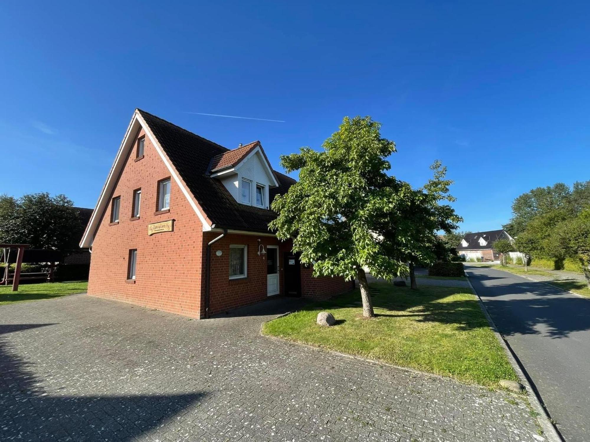 Ferienwohnungen Wiek, Haus Luv & Lee Wiek auf Rugen Bagian luar foto