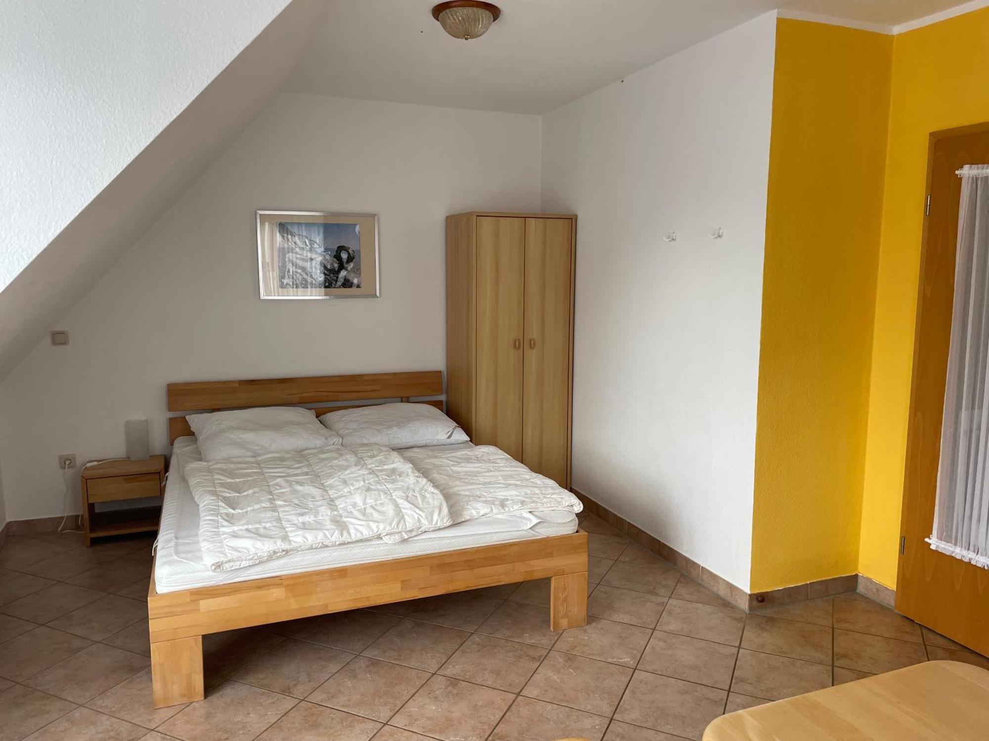 Ferienwohnungen Wiek, Haus Luv & Lee Wiek auf Rugen Bagian luar foto
