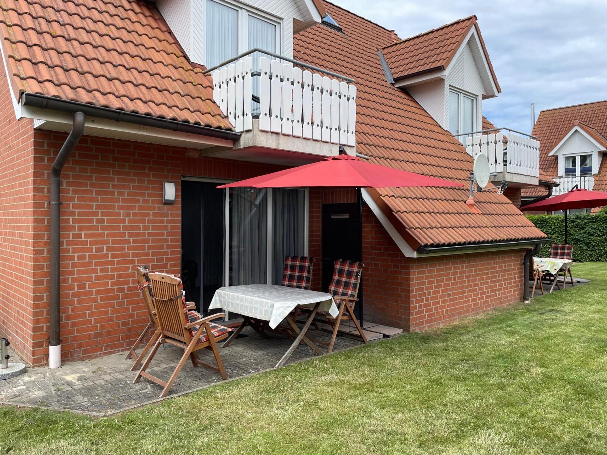 Ferienwohnungen Wiek, Haus Luv & Lee Wiek auf Rugen Bagian luar foto