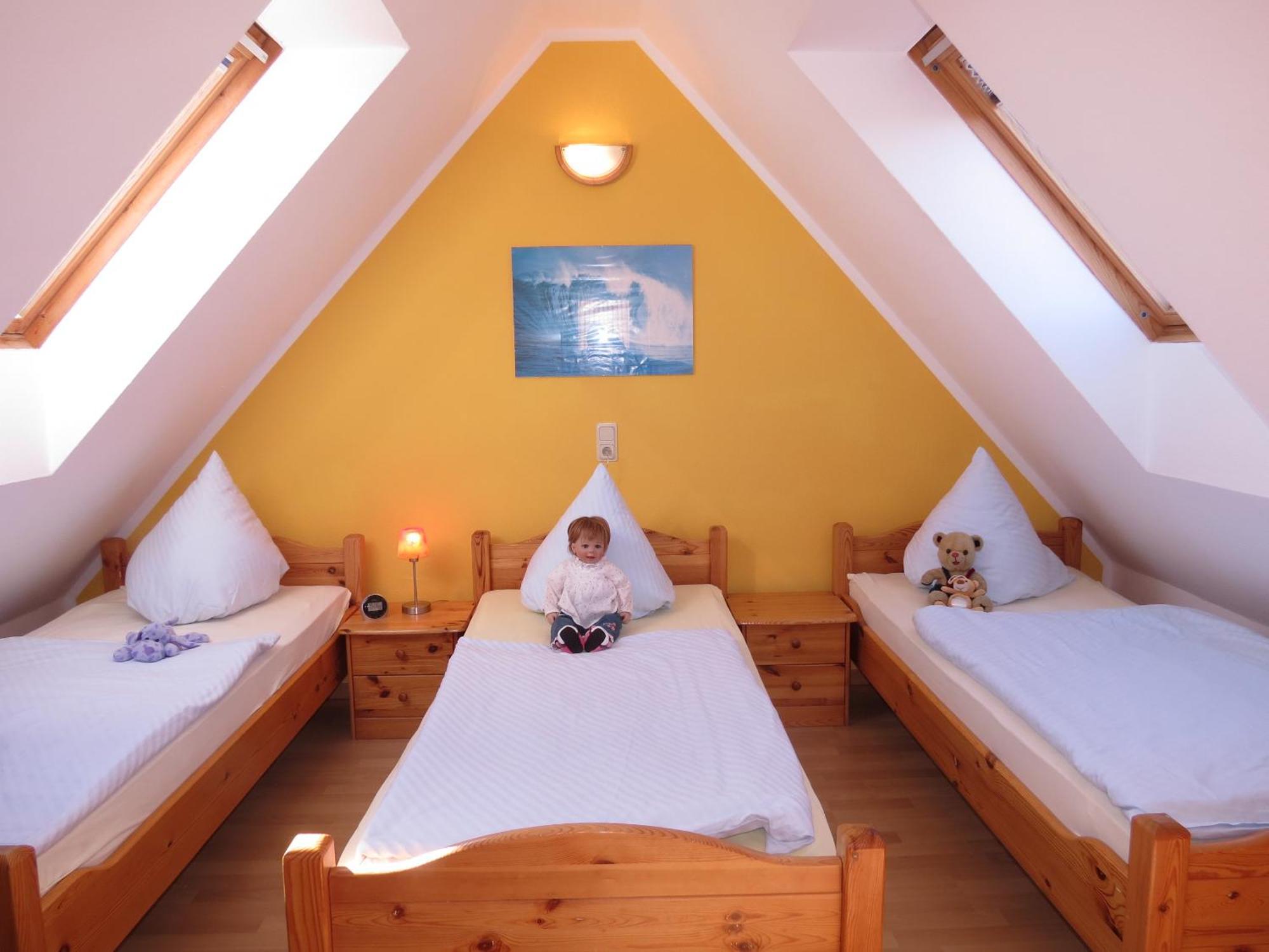 Ferienwohnungen Wiek, Haus Luv & Lee Wiek auf Rugen Bagian luar foto
