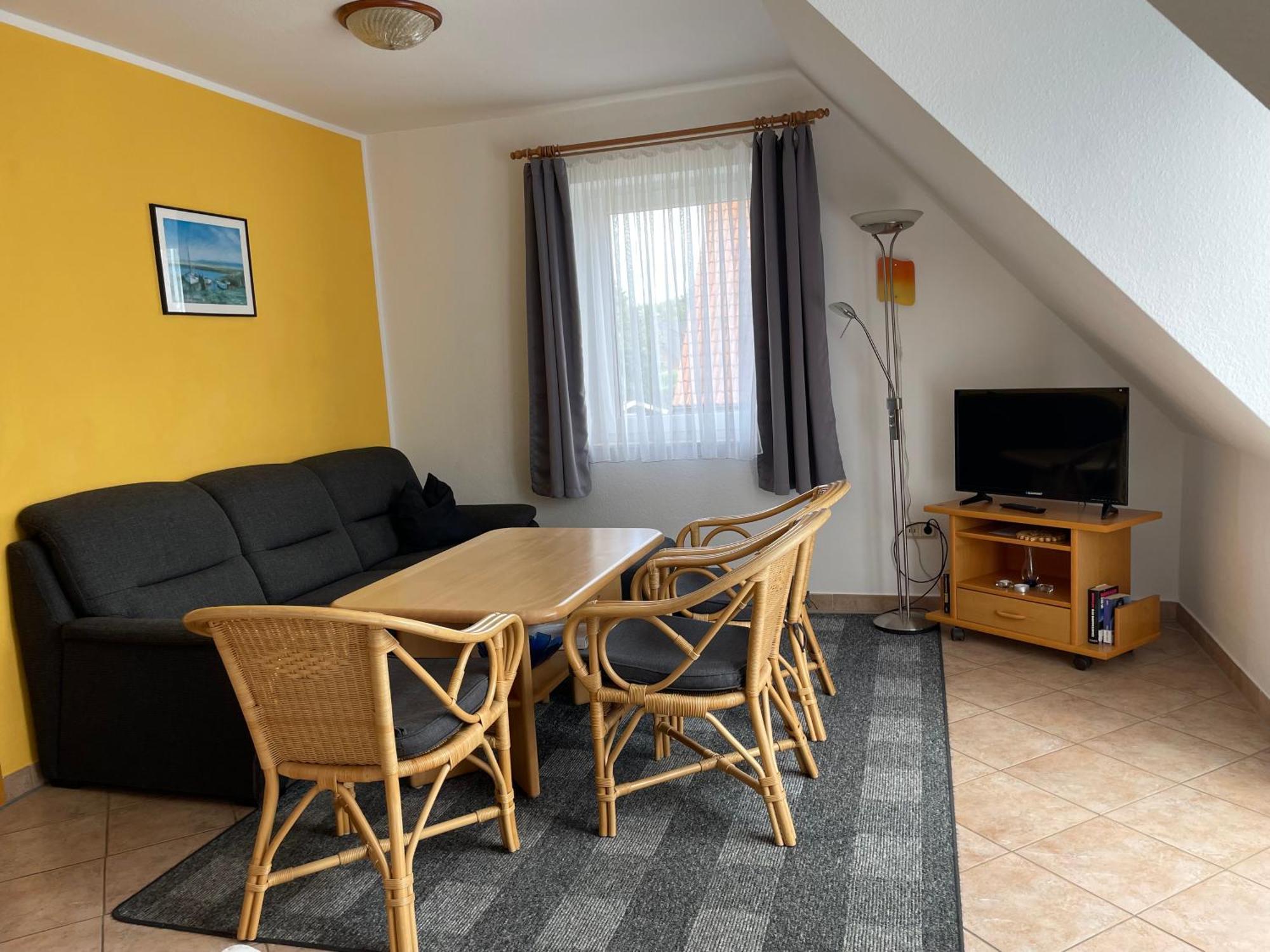 Ferienwohnungen Wiek, Haus Luv & Lee Wiek auf Rugen Bagian luar foto