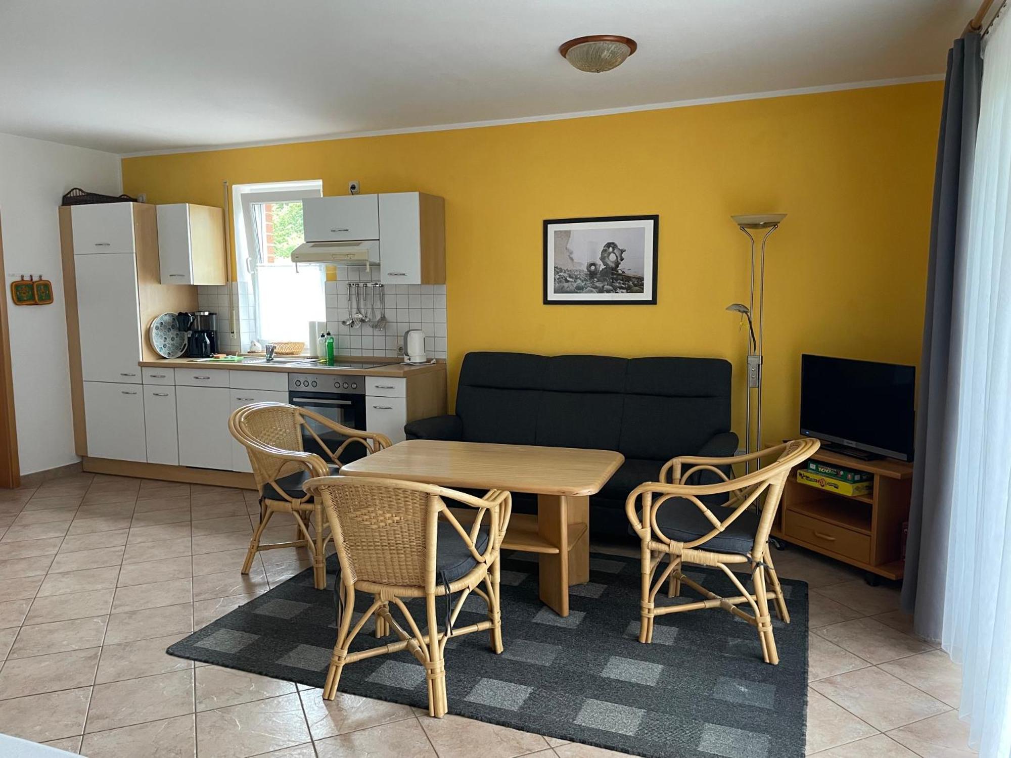 Ferienwohnungen Wiek, Haus Luv & Lee Wiek auf Rugen Bagian luar foto